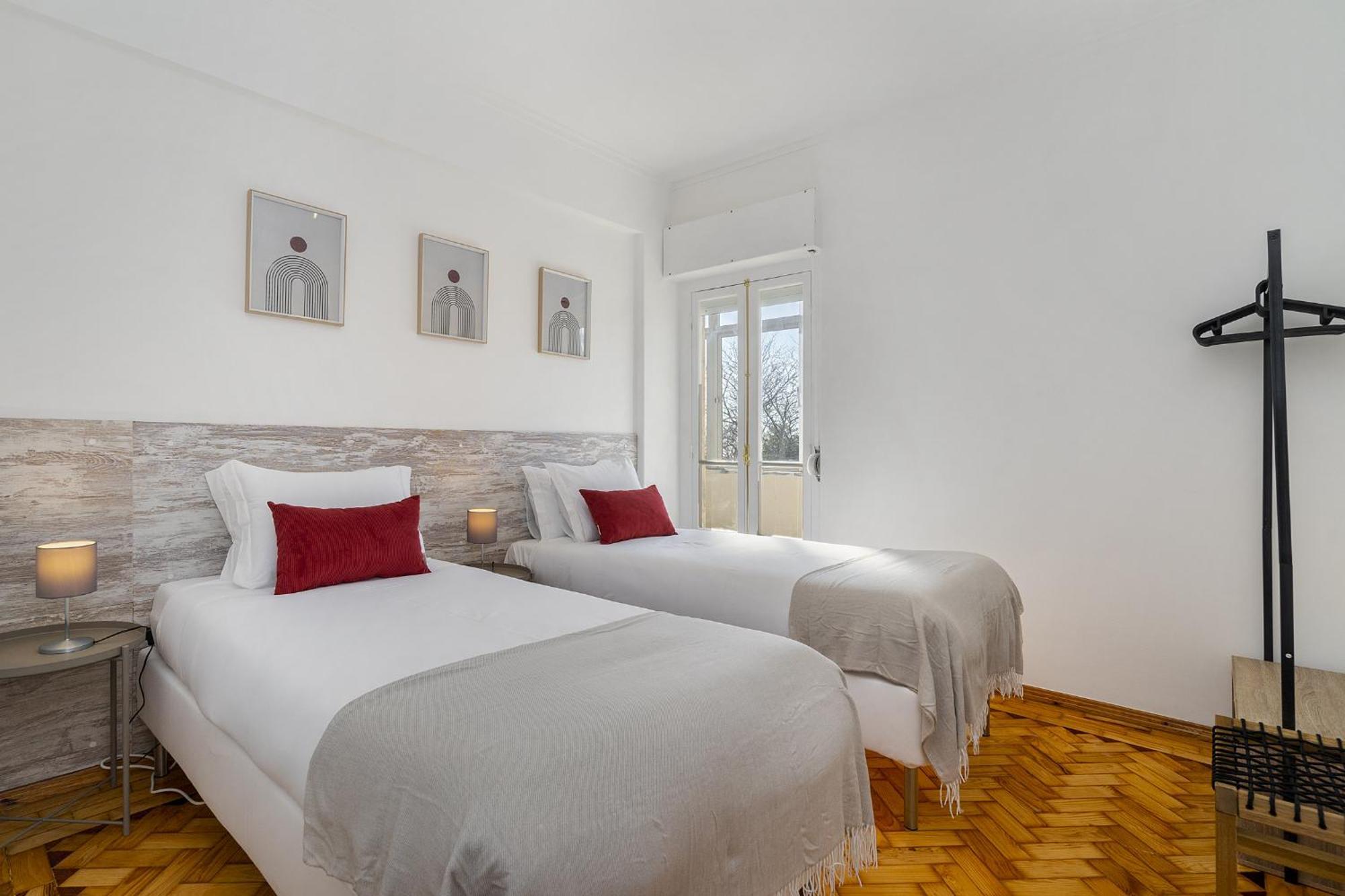 Whome Peaceful Alges Family Home Away From City Noise Εξωτερικό φωτογραφία